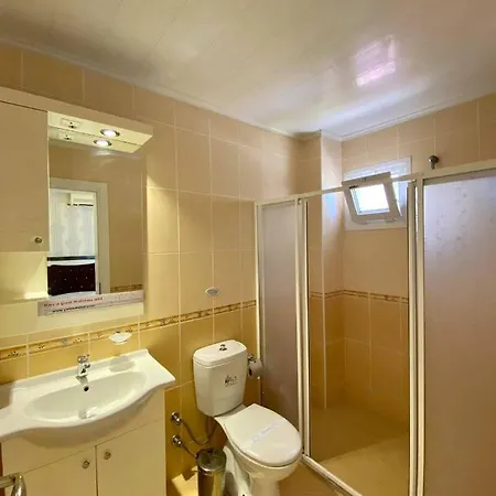 Yalcin & Ξενοδοχείο Ολουντενίζ