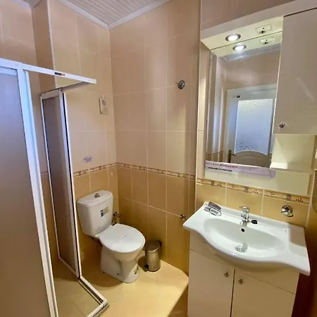 Yalcin & Ολουντενίζ