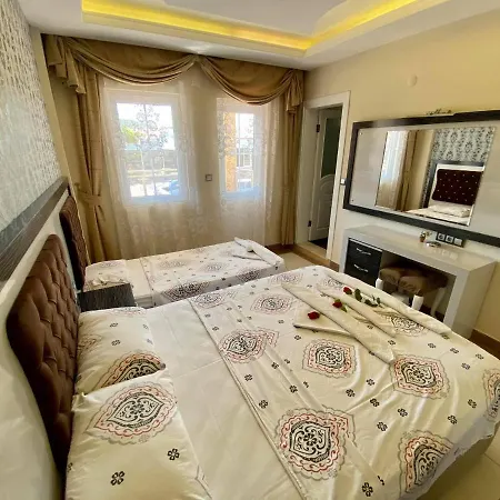 Hotel Yalcin & *