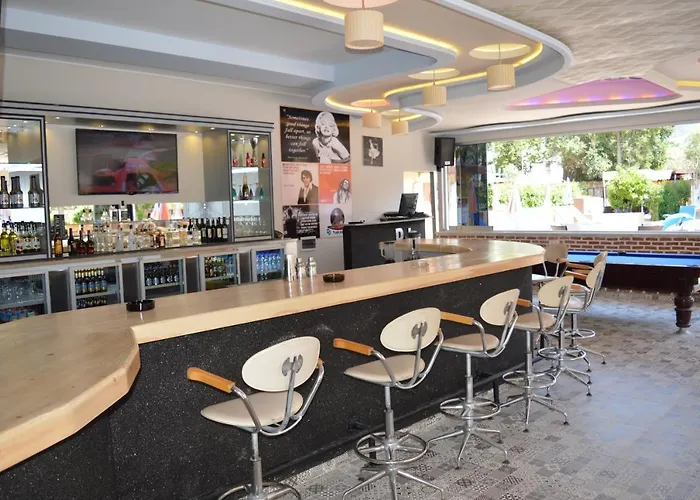 Yalcin & Hotel