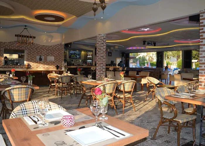 Hotel Yalcin & *