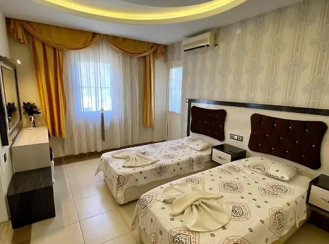 Yalcin & Hotel *