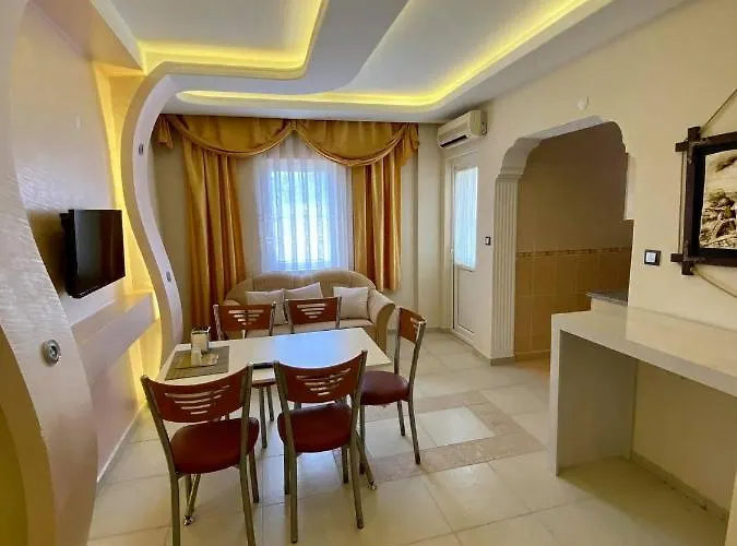 Yalcin & Hotel *